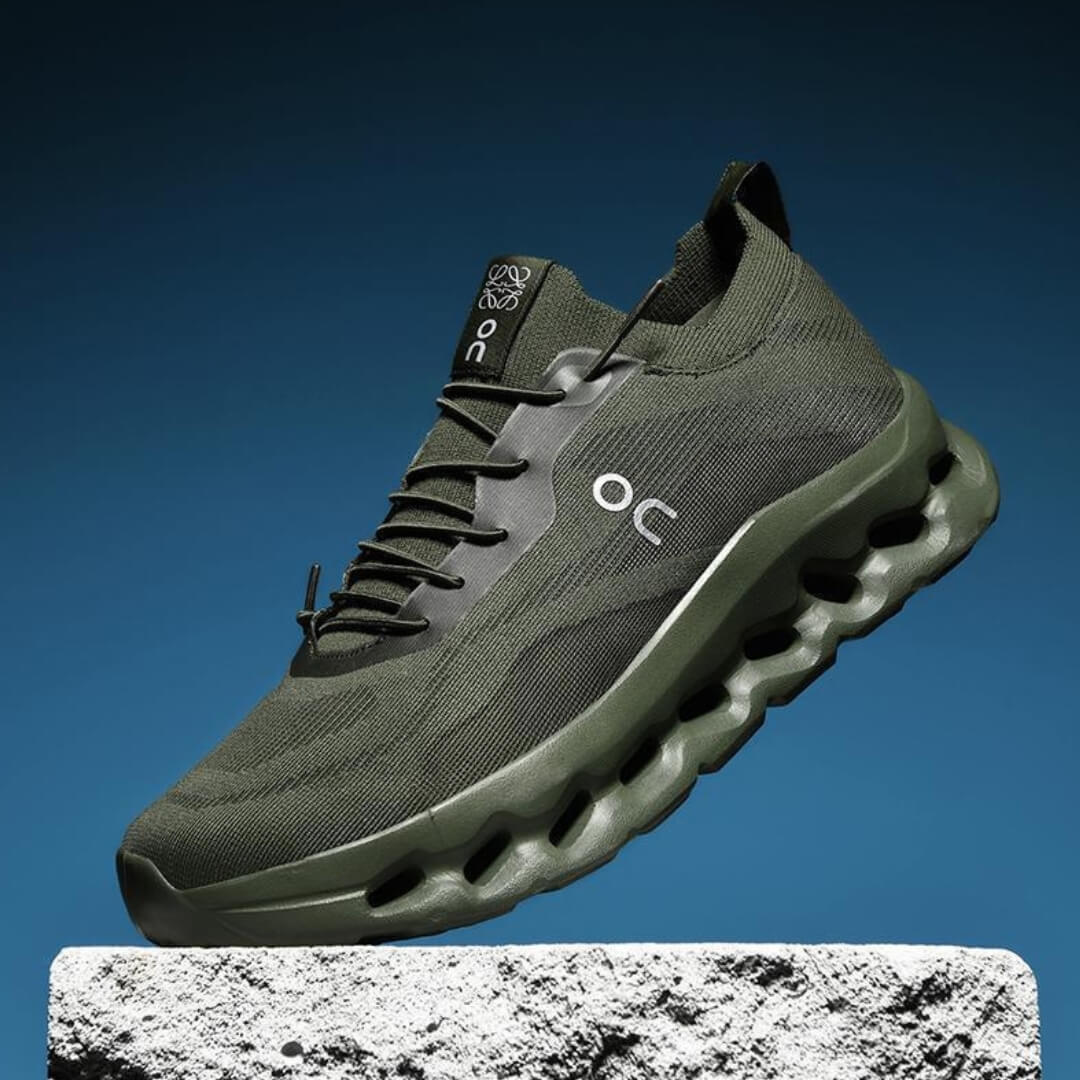 ON Cloudtilt Surge Sneakers
